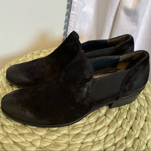 Paul Green Black Oiled Suede Chelsea Slip On Low Ankle Flat Booties - Picture 1 of 8